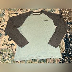 Men’s Columbia Long Sleeve Medium
